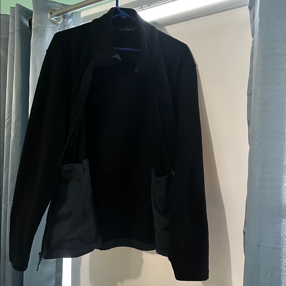 Black Fleece Jacket - Picture 2 of 3